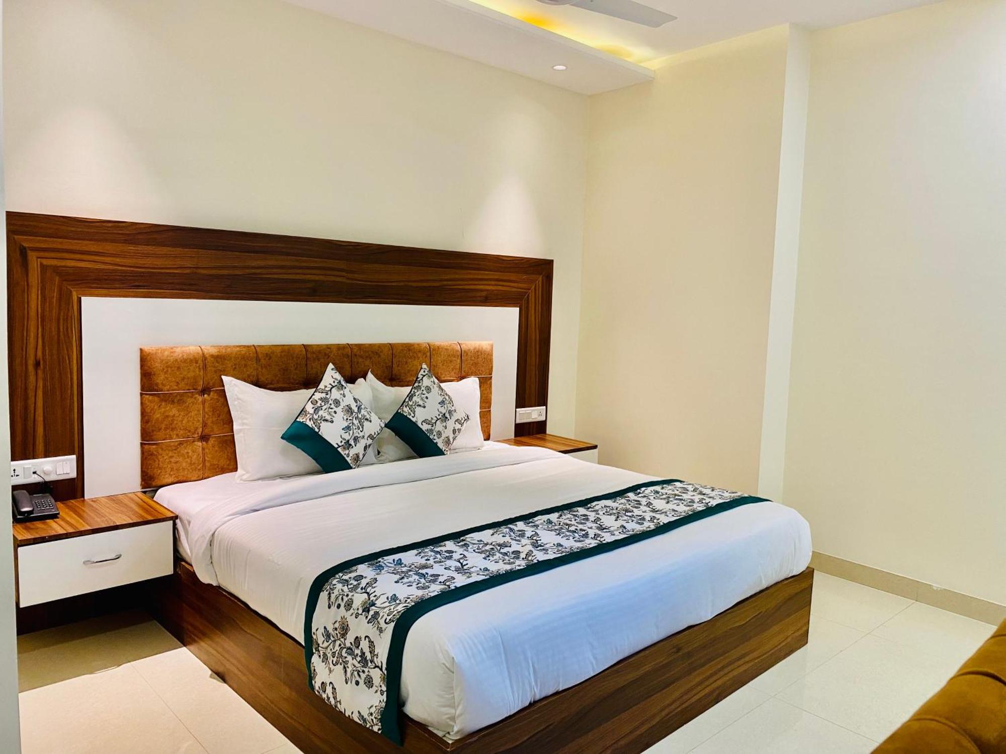 Hotel White House Walking Distance From Golden Temple- With Parking Amritsar Exterior foto