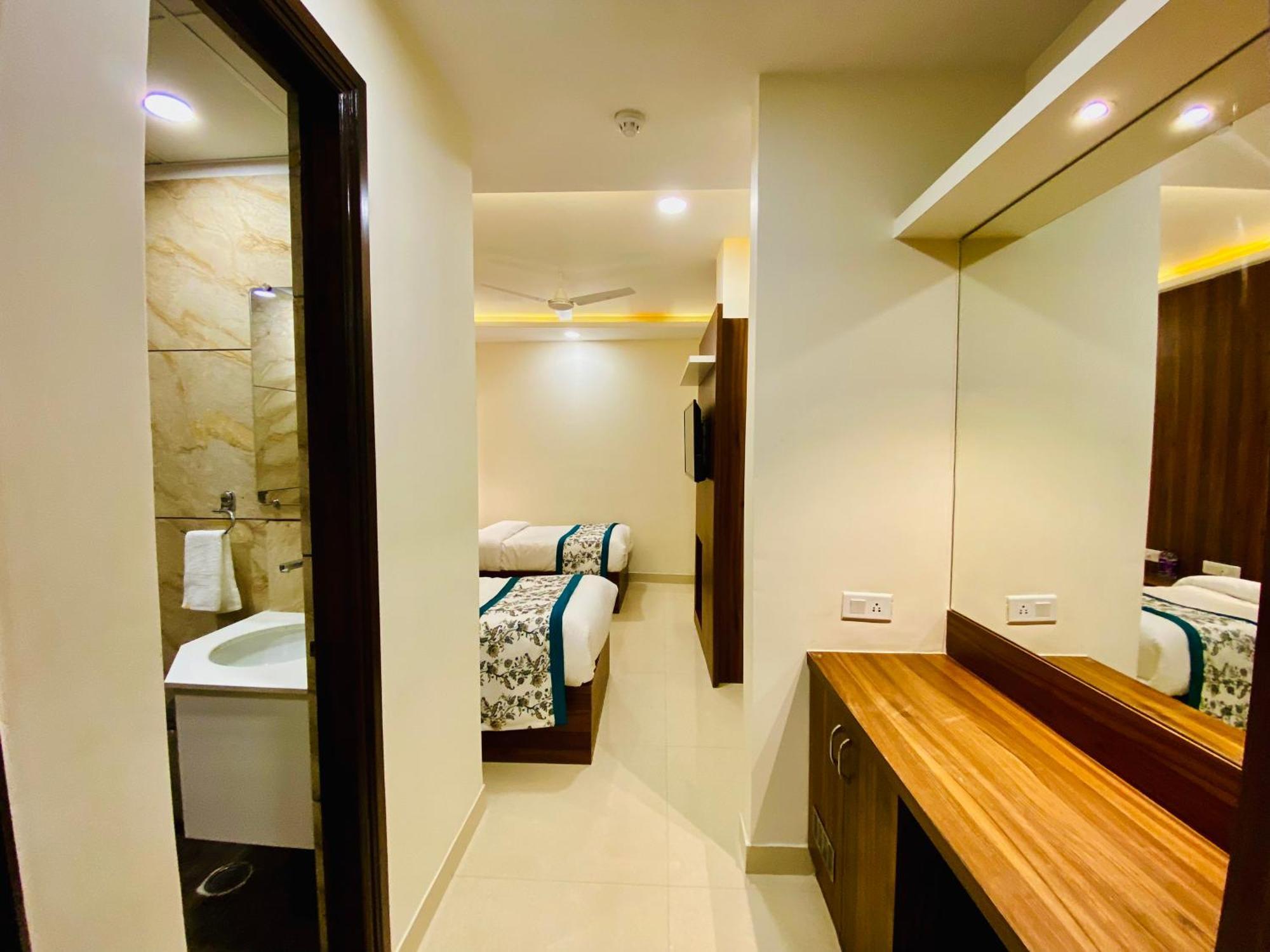 Hotel White House Walking Distance From Golden Temple- With Parking Amritsar Exterior foto